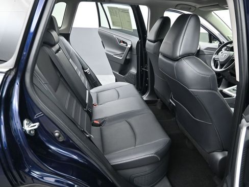Used 2023 Toyota RAV4 Limited image 18
