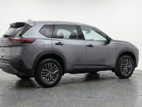 Used 2023 Nissan Rogue S FWD image 9