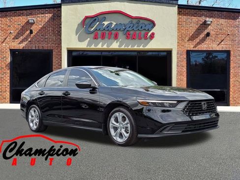 Used 2023 Honda Accord LX image 1