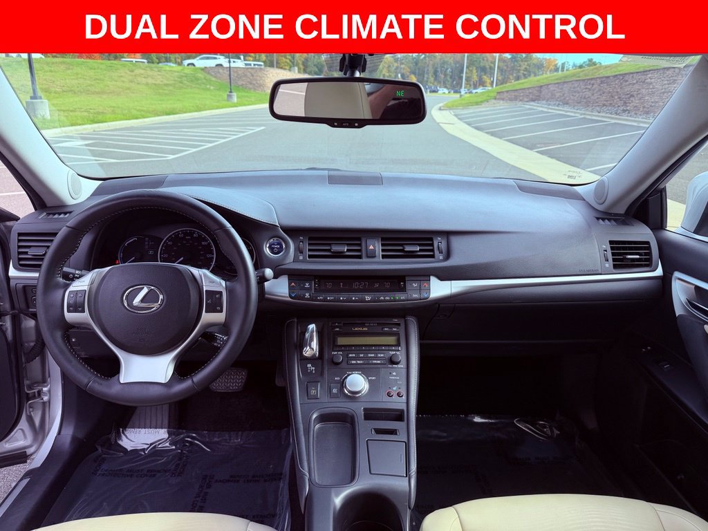 Used 2011 Lexus CT 200h Premium w/ Premium Audio Pkg FWD image 8