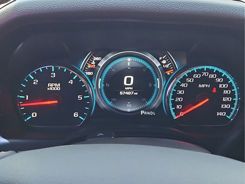 Used 2019 Chevrolet Suburban Premier AWD/4WD image 18