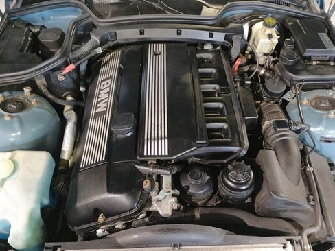 Used 2000 BMW Z3 2.5i RWD image 38
