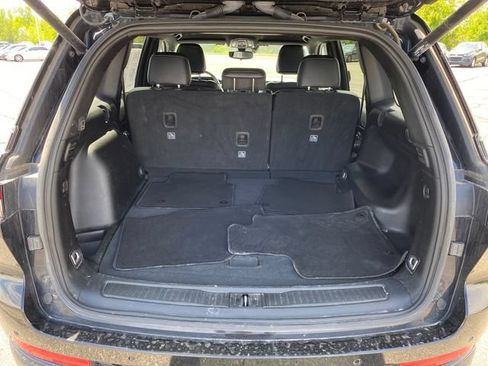 Used 2023 Jeep Grand Cherokee Altitude AWD/4WD image 20