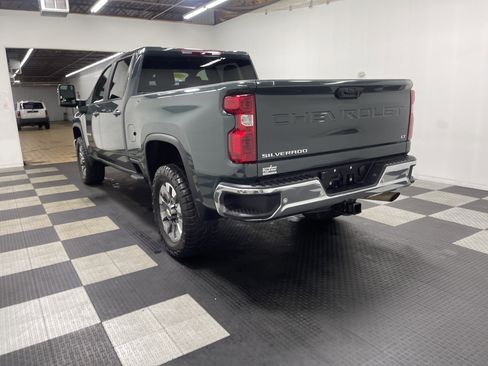 Used 2025 Chevrolet Silverado 3500 LT w/ Safety Package AWD/4WD image 2
