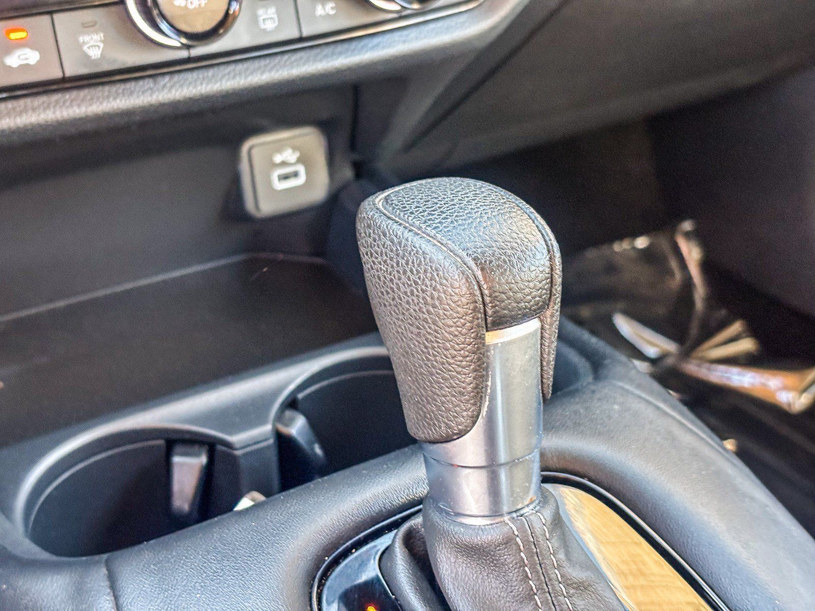 Certified 2025 Honda HR-V LX image 25