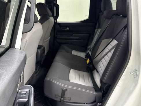 Used 2024 Toyota Tacoma TRD Off-Road image 24