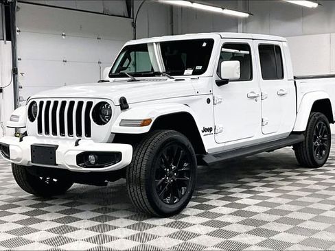 Used 2023 Jeep Gladiator Overland image 13