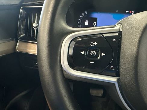 Used 2025 Volvo XC90 B6 Plus AWD/4WD image 20