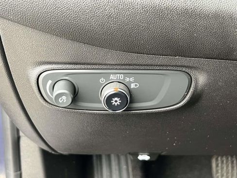 Certified 2022 Chevrolet Equinox RS image 22