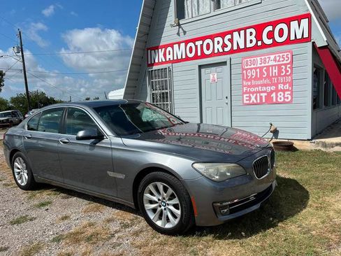 Used 2013 BMW 740i RWD image 1