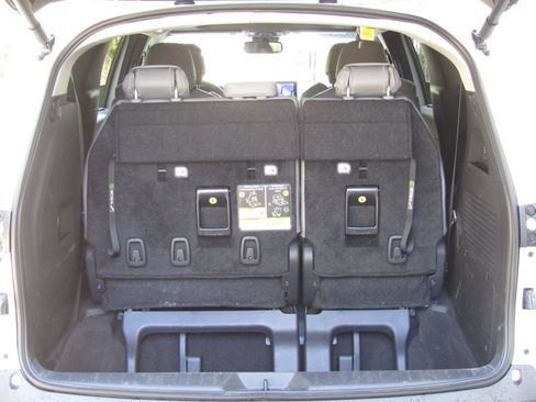 Certified 2025 Toyota Sienna XLE w/ XLE Plus Package AWD/4WD image 23
