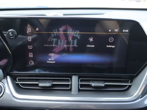 New 2026 Chevrolet Trax ACTIV w/ Sunroof Package FWD image 11