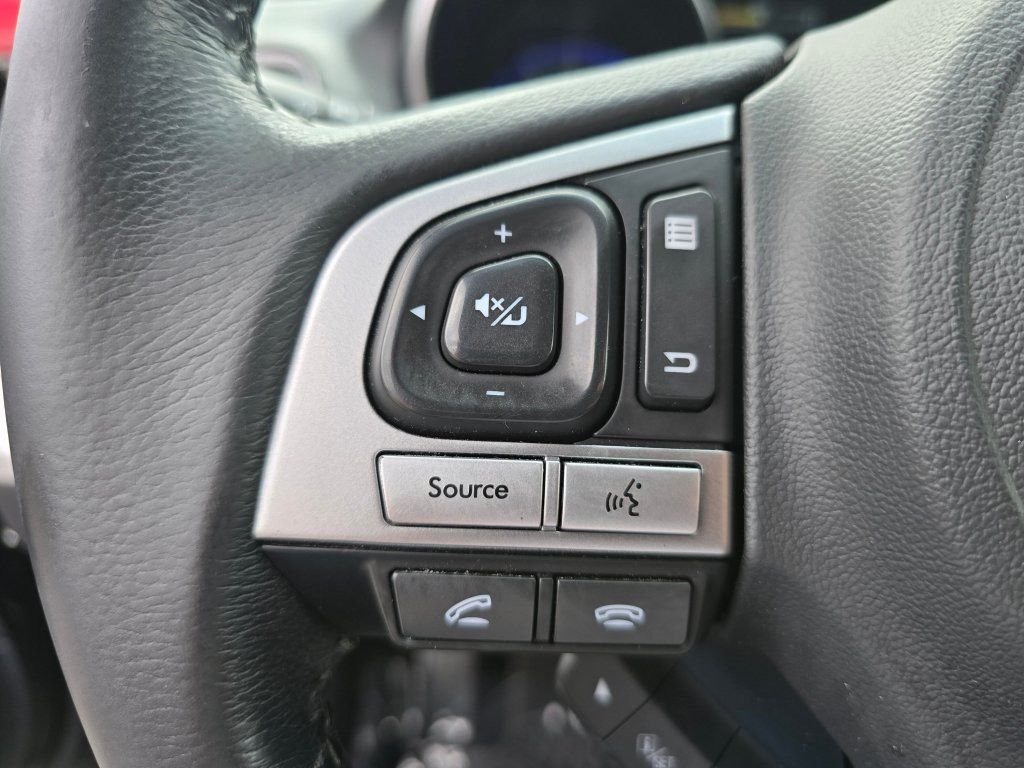 Used 2017 Subaru Outback 2.5i Premium AWD/4WD image 5