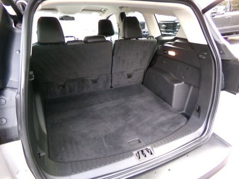 Used 2017 Ford Escape Titanium image 29