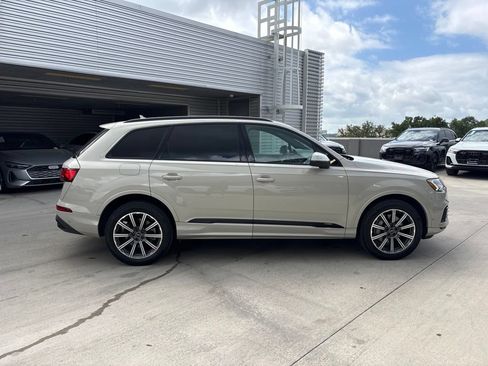 Used 2023 Audi Q7 2.0T Premium Plus w/ Premium Plus Package AWD/4WD image 4