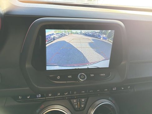 Used 2018 Chevrolet Camaro LT RWD image 28