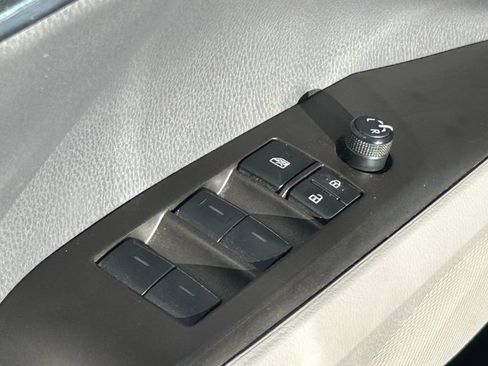 Used 2024 Toyota Camry LE image 27