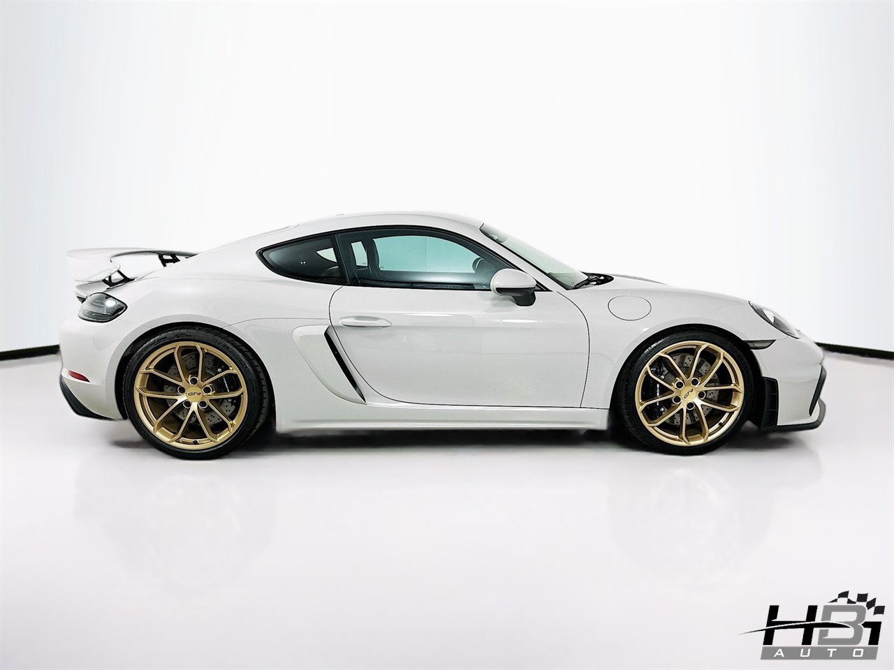 Used 2022 Porsche 718 Cayman GT4 RWD image 4