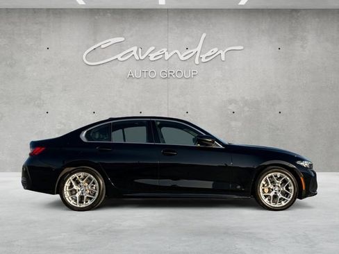 Used 2025 BMW 330i Sedan image 17