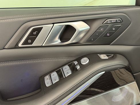 Certified 2023 BMW X7 M60i w/ Executive Package AWD/4WD image 27