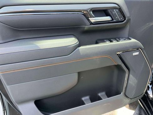 New 2026 GMC Sierra 2500 AT4 w/ Technology Package AWD/4WD image 18