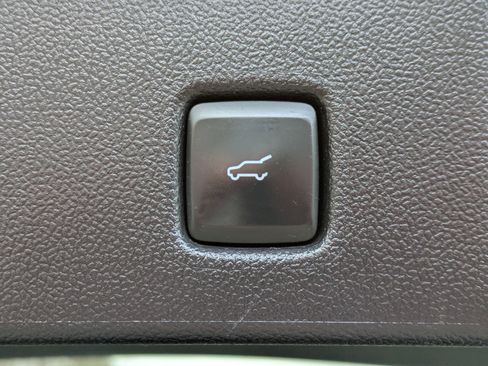 Certified 2025 Ford Escape ST-Line Select image 19