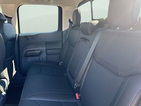 Used 2024 Ford Maverick Lariat w/ Black Appearance Package image 16