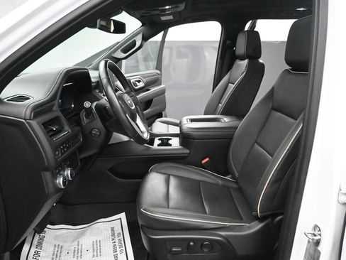 Used 2022 GMC Yukon XL SLT w/ SLT Premium Package AWD/4WD image 7