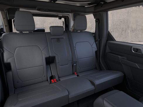 New 2026 Ford Bronco Outer Banks w/ Sasquatch Package AWD/4WD image 42