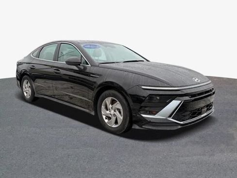 Certified 2026 Hyundai Sonata SE FWD image 4