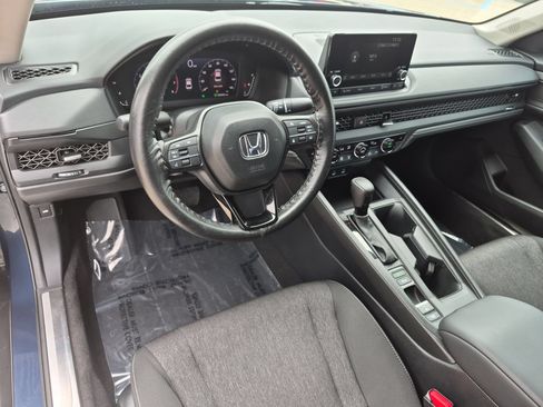 Certified 2025 Honda Accord SE image 11