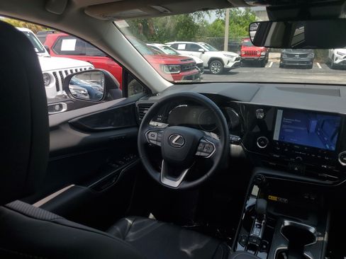 Used 2022 Lexus NX 250 FWD image 17