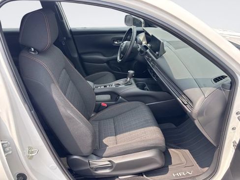 Used 2025 Honda HR-V Sport image 24