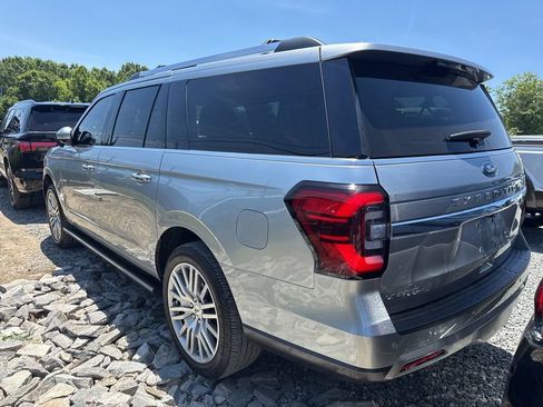 Used 2023 Ford Expedition Max Limited AWD/4WD image 5