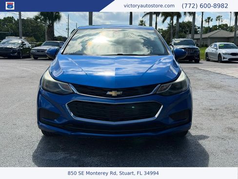 Used 2017 Chevrolet Cruze LT FWD image 8