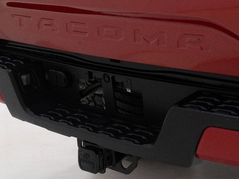 Used 2021 Toyota Tacoma SR5 image 15