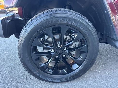 Used 2021 Jeep Wrangler Unlimited Sahara w/ Cold Weather Group image 4