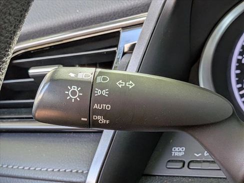 Used 2024 Toyota Camry LE w/ Convenience Package image 9