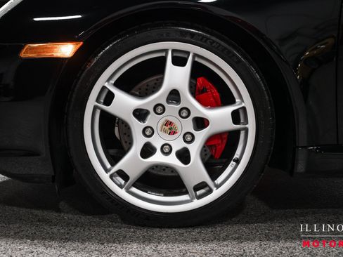 Used 2005 Porsche 911 Carrera S RWD image 9