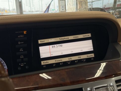 Used 2010 Mercedes-Benz S 550 4MATIC Sedan image 61