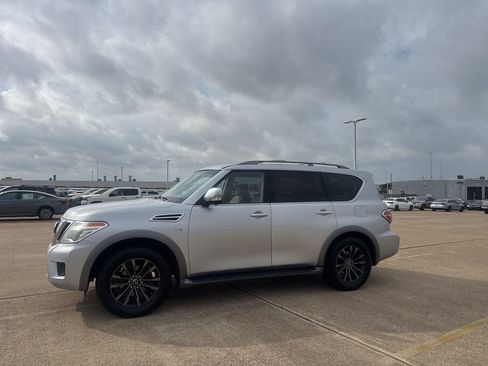 Used 2017 Nissan Armada Platinum image 11