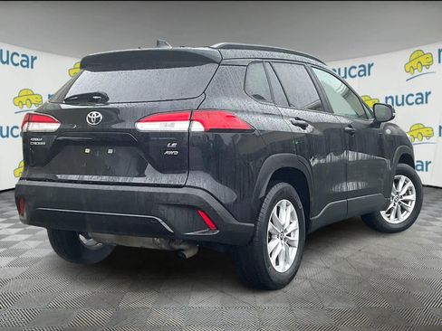 Certified 2024 Toyota Corolla Cross LE image 6