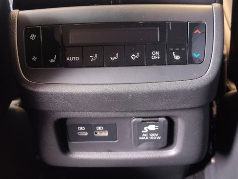 Used 2023 Nissan Pathfinder Platinum w/ Black Appearance Package FWD image 37