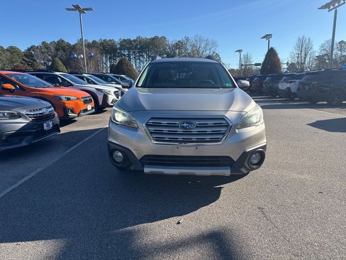 Used 2017 Subaru Outback 2.5i Limited image 6