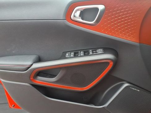 Used 2025 Kia Soul GT-Line w/ GT-Line Technology Package FWD image 16