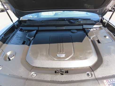 Used 2024 Cadillac Lyriq Luxury AWD/4WD image 47