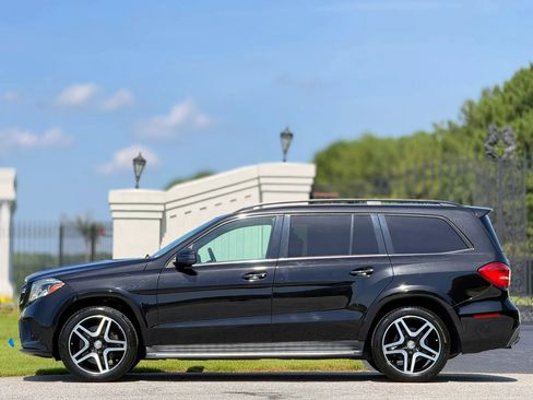 Used 2017 Mercedes-Benz GLS 550 4MATIC w/ Driver Assistance Package image 7