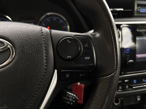 Used 2017 Toyota Corolla LE image 16