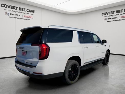New 2026 GMC Yukon XL Elevation w/ LPO, Floor Liner Package image 9