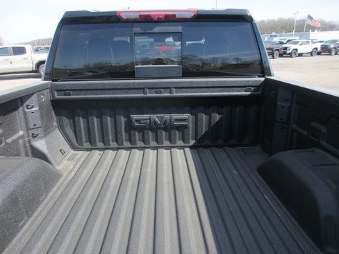 New 2026 GMC Sierra 1500 AT4X w/ AT4X AEV Edition AWD/4WD image 6